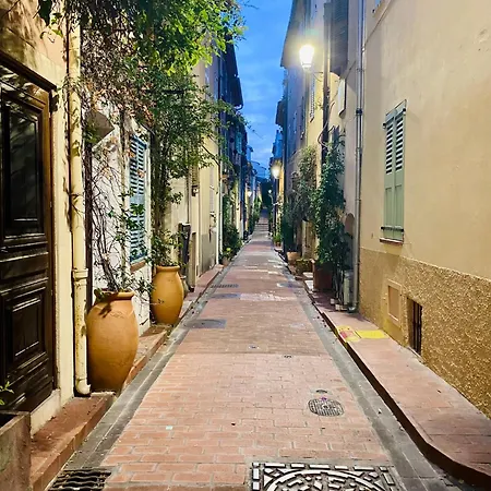 La Cachette D'antibes 아파트 *