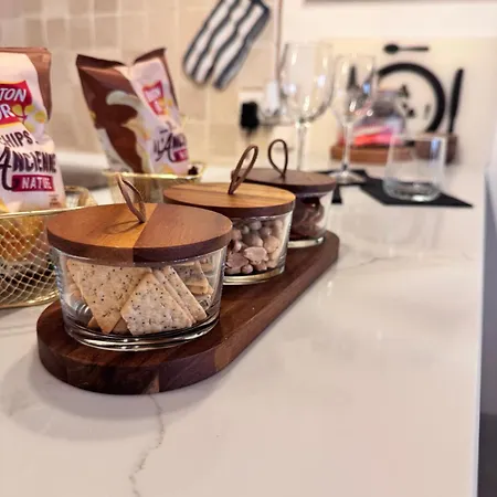 La Cachette D'antibes * Αντίμπ