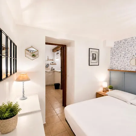 La Cachette D'antibes * أنتيب